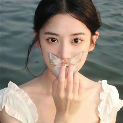 被贬凡尘我靠鉴宝回天庭